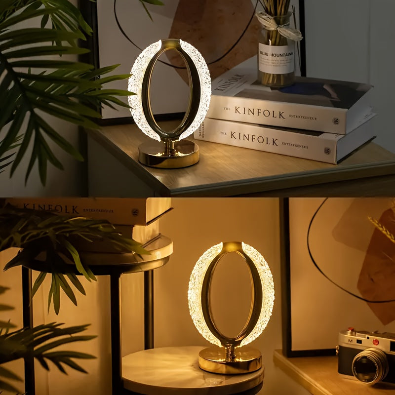 A USB small night light and ambient table lamp, suitable for use beside the bed indoors and in the bedroom. It can also serve as a birthday gift or a festive light for Christmas.